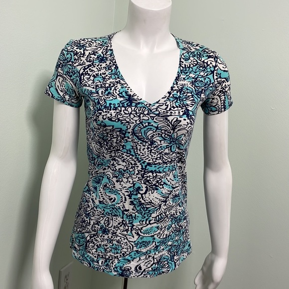 Lilly Pulitzer V-neck Michele Shorely Hippy Shake Print Top - Picture 3 of 10